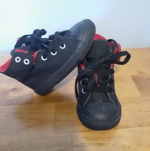 Converse high tops size 7c CUTE